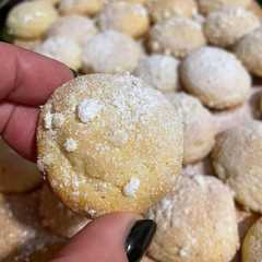 Foto di BISCOTTI FRIABILI AL LIMONE 🍋 semplici, veloci, gustosi 😋