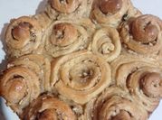 Una foto de torta 80 golpes con nuez