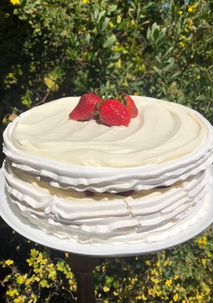 Una foto de Torta helada de frambuesa ❤️
