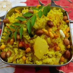 Healthy & tasty breakfast poha A picture of Healthy & tasty breakfast poha.