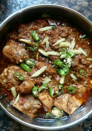 A picture of Chicken karhi.