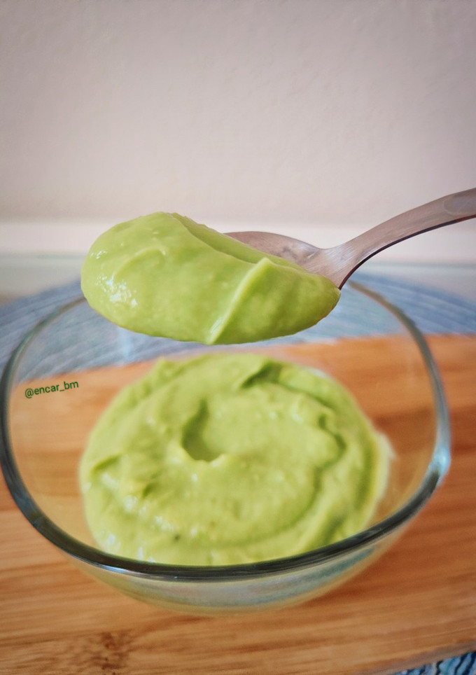 Una foto de Crema de aguacate
