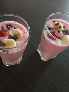عکسی از دستور اسموتی توت فرنگی و موز
