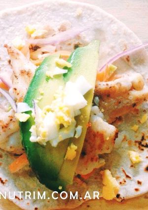 Una foto de Tacos de Pescado al Limón con Palta - Plato Mexicano Light