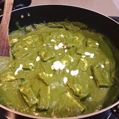 A picture of Palak Paneer.