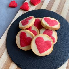 A picture of Vanilla Heart Cookies.