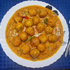 A picture of Shahi Chicken Kofta.