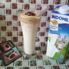 A picture of Dalgona Coffe.