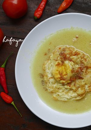 Foto resep Telur Ceplok Kuah Kuning Sedap🍲