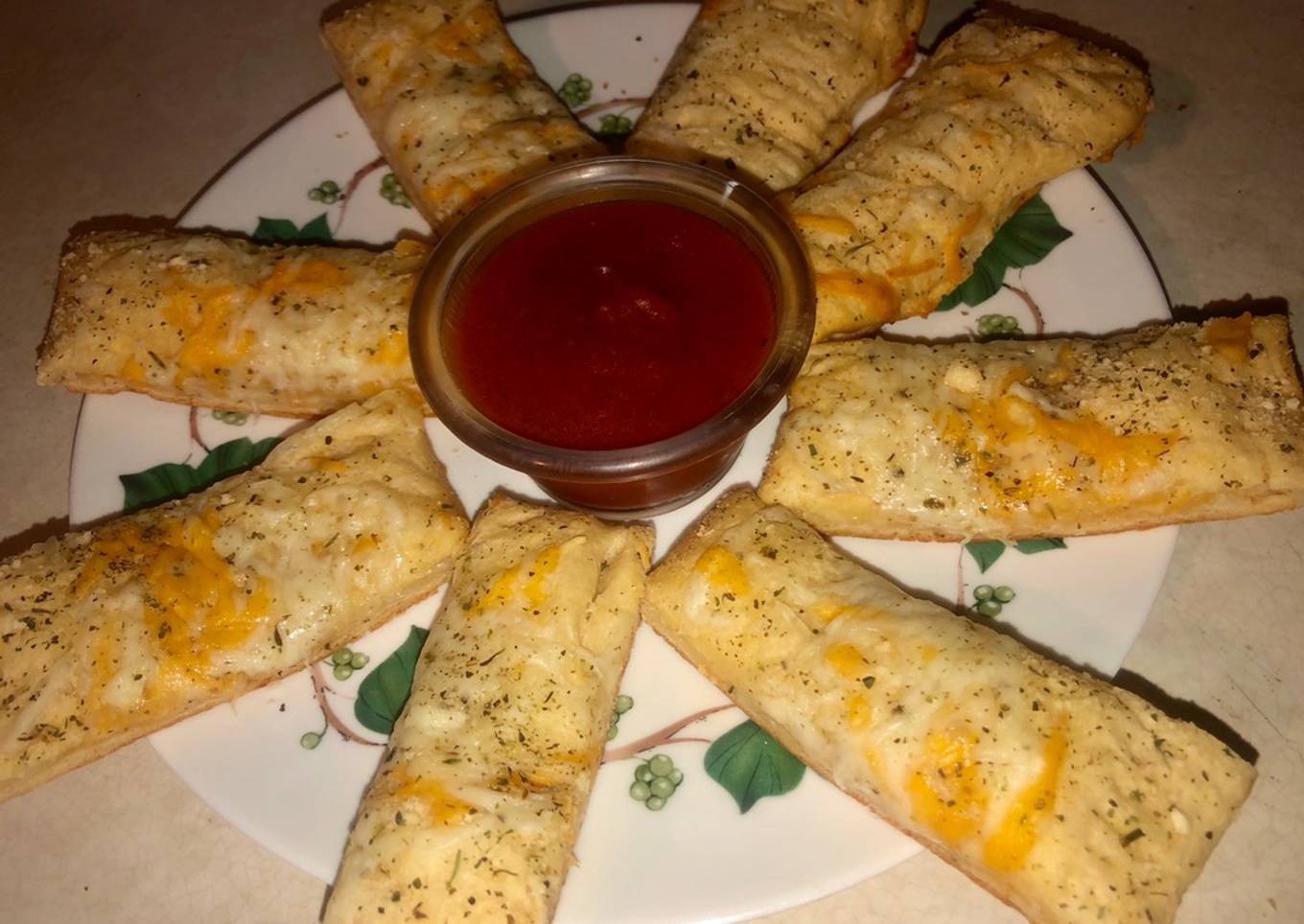 Easy Italian cheese bread sticks