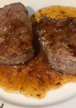 Una foto de Cocina para enamorar: Tournedos flambé au cognac (receta de mi marido)