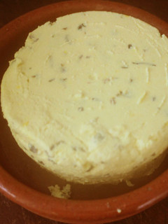 Una foto de Queso amarillo de orégano