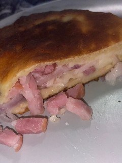 Töltött lángos :) recept fotója