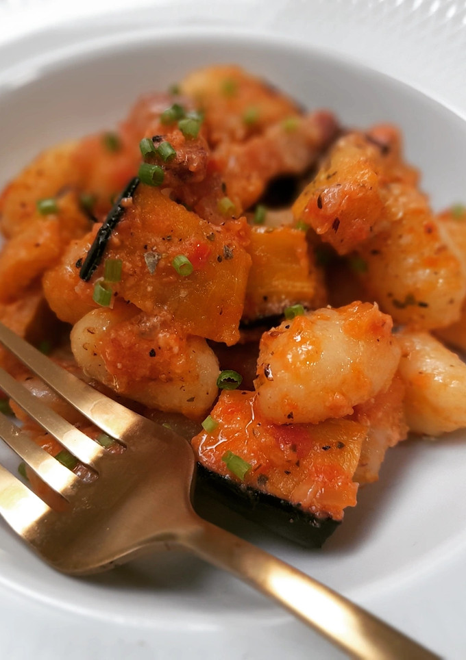 Una foto de Gnocchis con berenjena y panceta ibérica