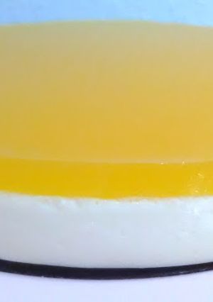 Foto principal de Tarta de mousse de naranja (sin horno)