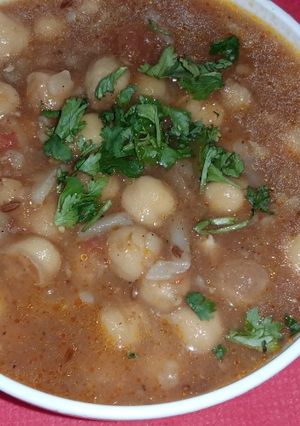 चटपटे छोले(chatpate chole recipe in hindi) रेसिपी मुख्य फोटो