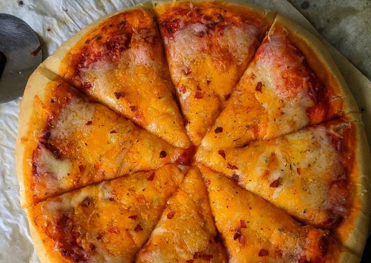How to Prepare Any-night-of-the-week Homemade Extra Cheese Pizza
