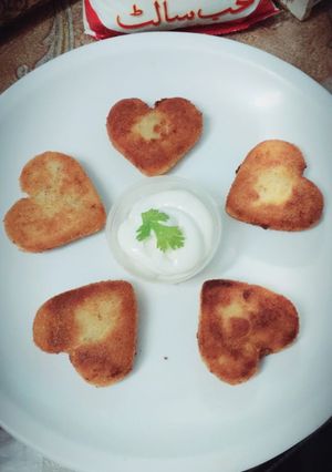 A picture of Cheesy cutles.