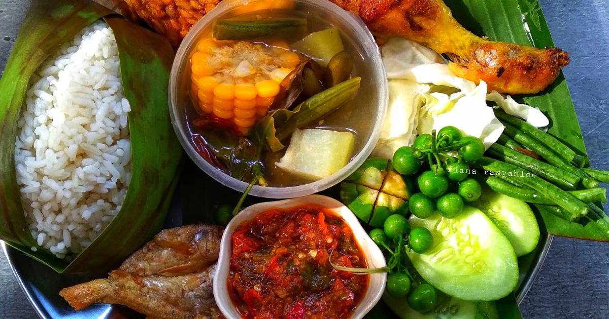 Makanan Khas Sunda Nasi Timbel 