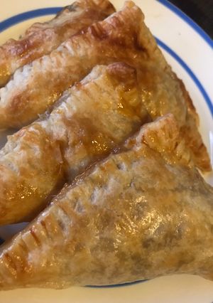 A picture of Easy Apple Turnovers 🍎.