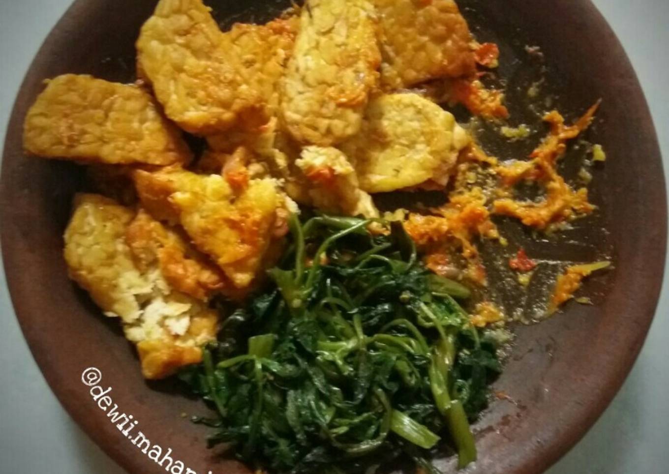 Tempe Penyet Kangkung Rebus Sambal Kencur