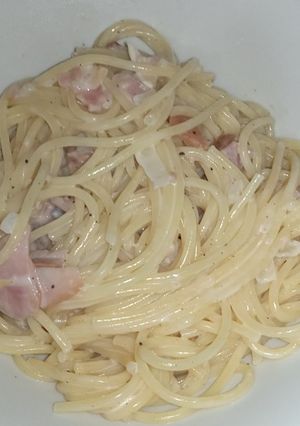 Una foto de Pasta a la Carbonara casera