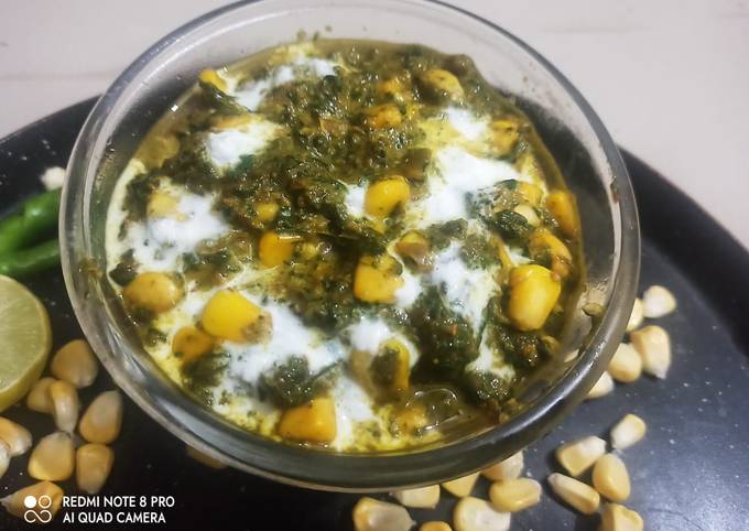 Recipe of Super Quick Homemade Spinach corn curry with cream