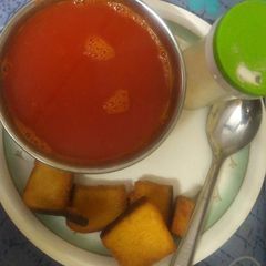 A picture of Tomato soup.