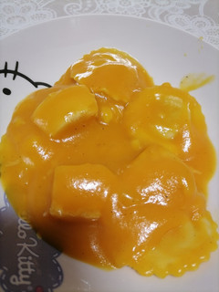 Una foto de Crema de calabaza con raviolis (Thermomix)