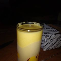 A picture of Mango smoothie.