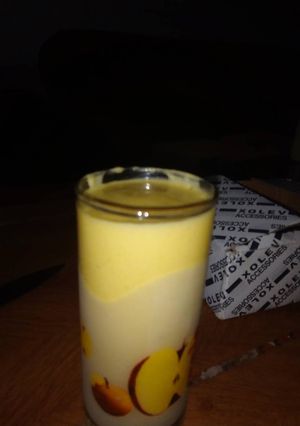 A picture of Mango smoothie.