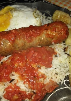 Una foto de Arroz a la cubana