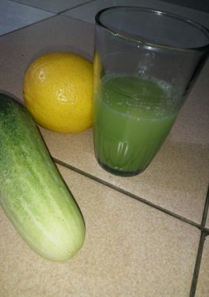 Foto resep Timun & lemon.. Diet herbal