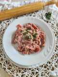 Pasta fresca alla rapa rossa con ragù bianco di salsiccia