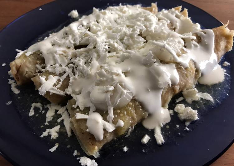 Enchiladas verdes