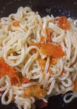 Foto resep Indomie ayam bawang kering pedes (anak kos akhir bulan masuk)