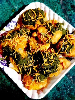 अलीगढ़ के फेमस आलू बरूले (Aligarh ke famous aloo barule recipe in Hindi) रेसिपी मुख्य फोटो