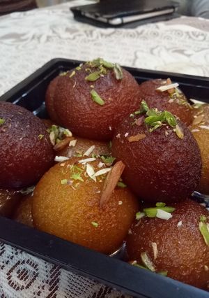 A picture of Gits gulab jamun.