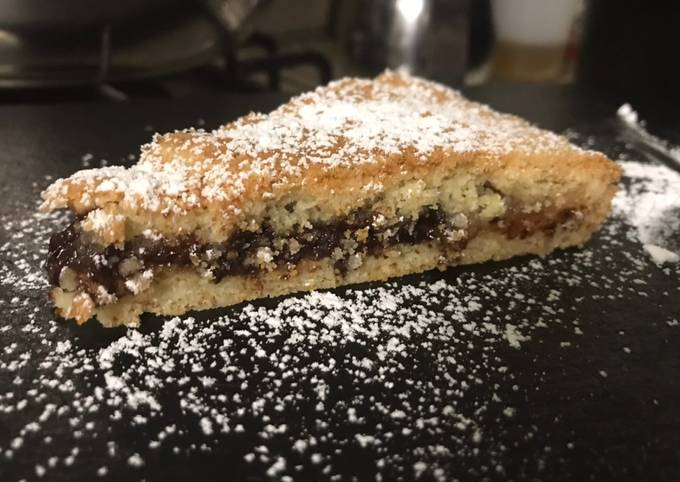 Crostata ricoperta con cioccolato 🍫 e pere 🍐