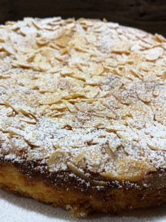 Una foto de Pastel de almendra y ricota (sin harina)