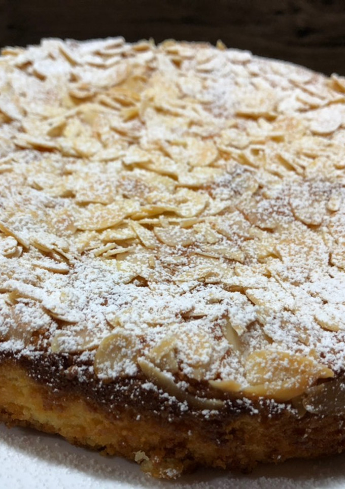 Una foto de Pastel de almendra y ricota (sin harina)