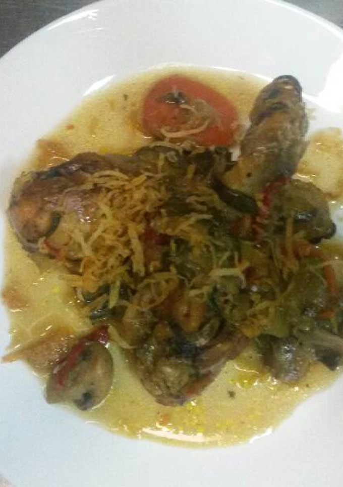 Una foto de Jamoncitos de pollo al vino blanco