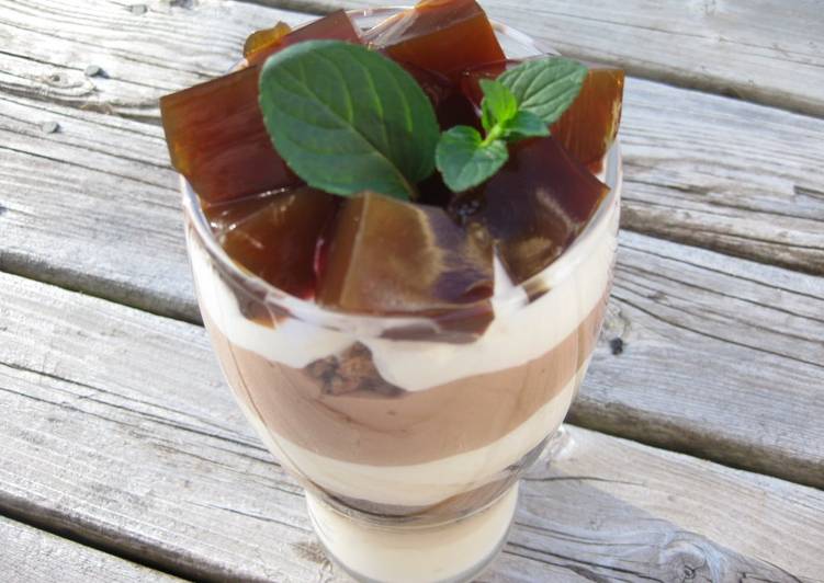 How to Make Super Quick Homemade Coffee Jelly Parfait