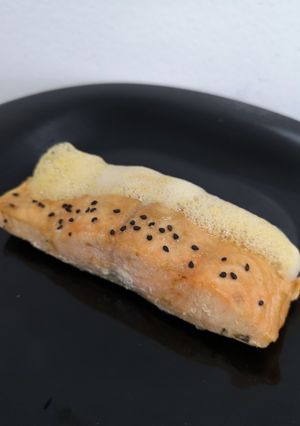 Una foto de Salmón en miso