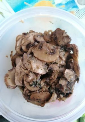 Una foto de Champiñón Portobello al ajillo