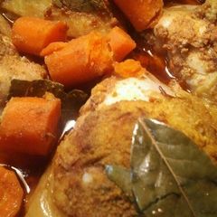 A picture of Stewed Chicken Chorizo.