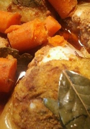 A picture of Stewed Chicken Chorizo.