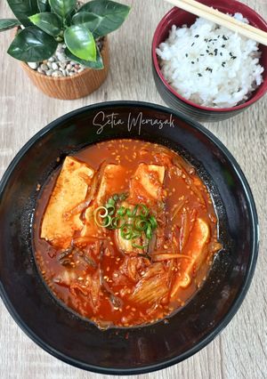 Foto resep Kimchi Jjigae Rumahan
