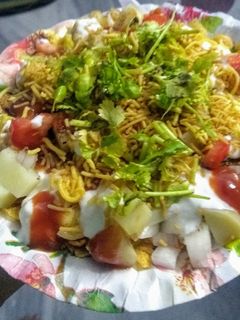 ঘুগনি চাট (Dry motor chat recipe in Bengali) রেসিপির প্রধান ছবি