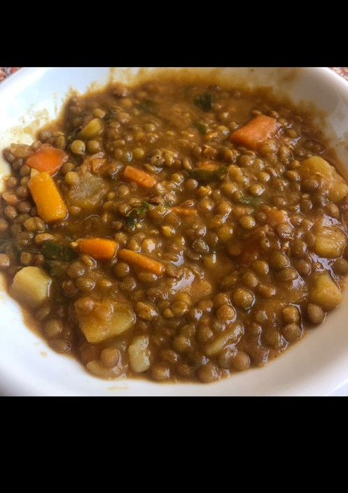 Una foto de Lentejas estofadas al curry y limón